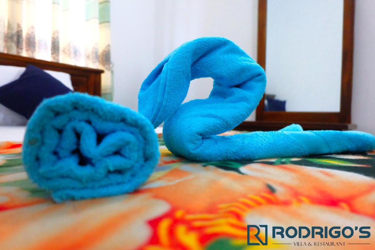 Rodrigo'S Villa & Restaurant Negombo Buitenkant foto
